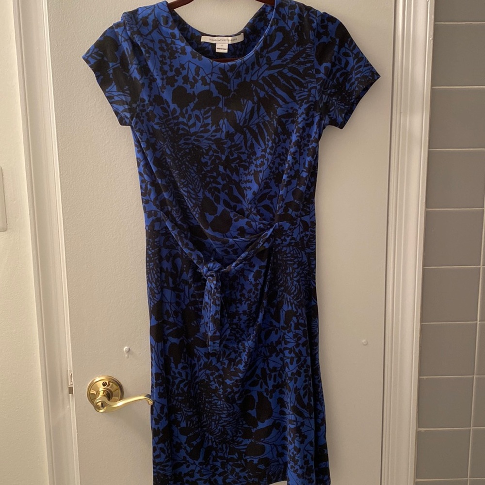 Gorgeous and flattering DVF dress